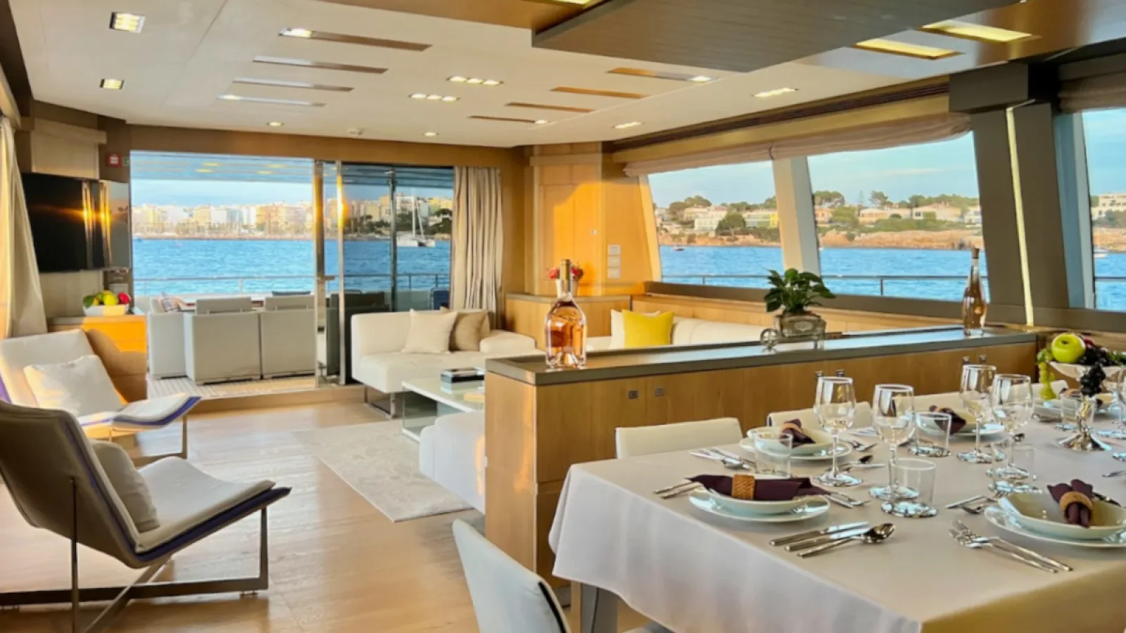Bestboats FERRETTI 100 CUSTOM LINE NIKO III – Lujo Mallorca