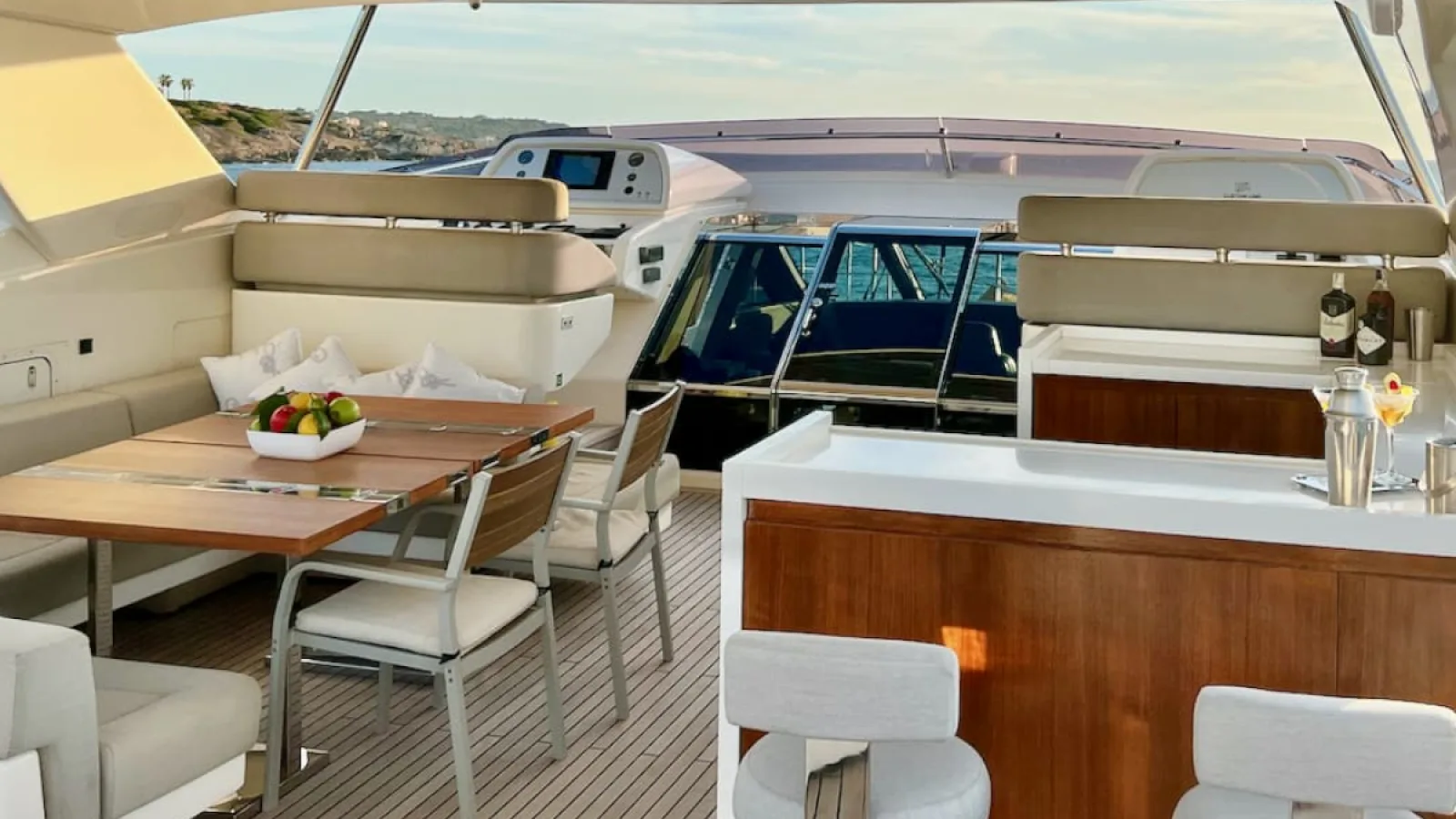 Bestboats FERRETTI 100 CUSTOM LINE NIKO III – Charter Yate Lujo Mallorca