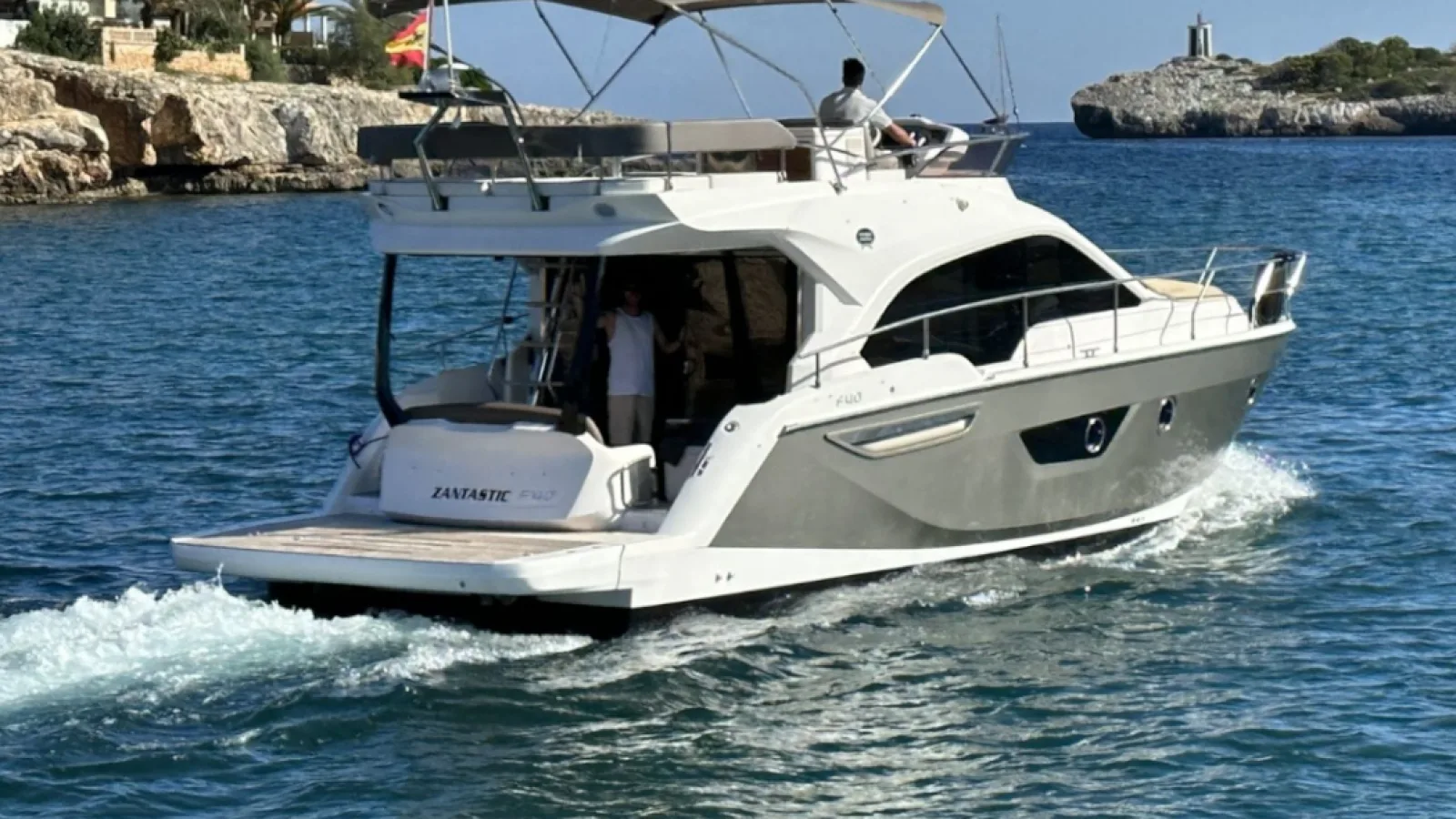 Bestboats SESSA 40 FLY Zantastic – Motor Yacht Rental Mallorca