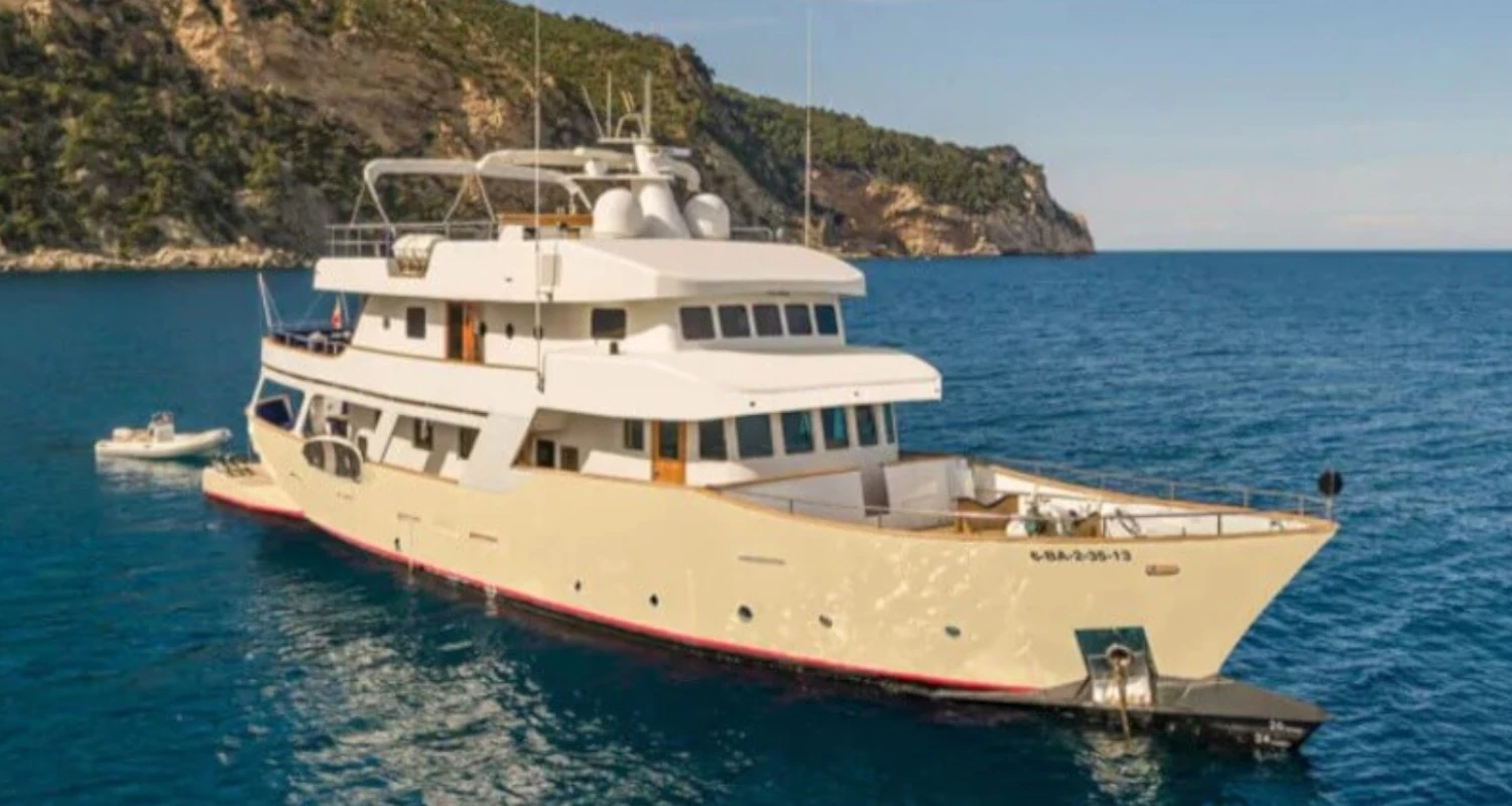 NAVETTA 31 SEMAYA – Luxusyacht mieten | Luxus Yacht chartern Mallorca – Bestboats Yachtcharter