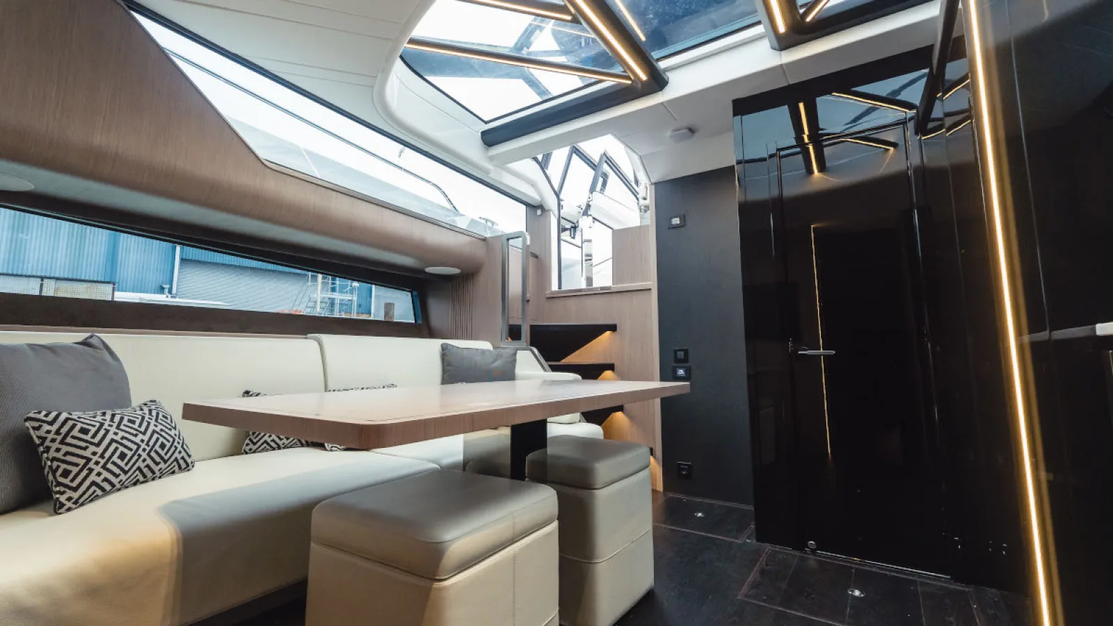 Bestboats SUNSEEKER SUPERHAWK 55 ELISEAUM – Alquilar Barco Mallorca