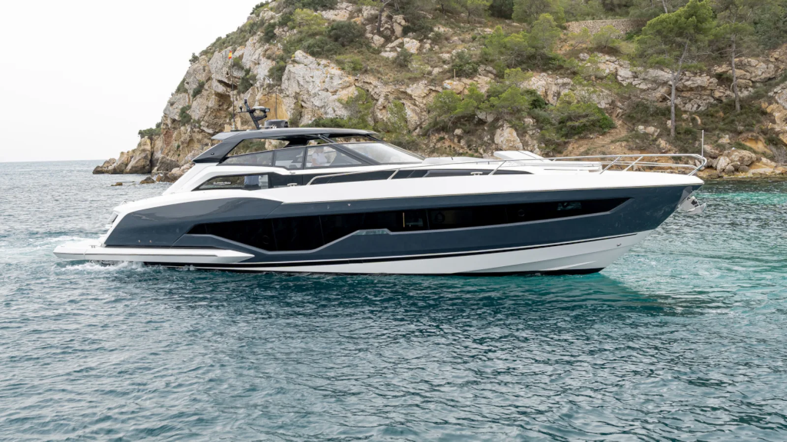 Bestboats SUNSEEKER SUPERHAWK 55 ELISEAUM – Alquilar Barco Mallorca