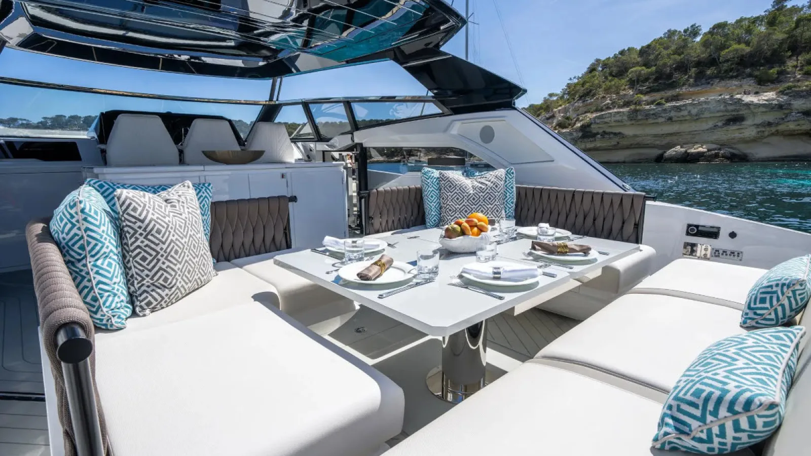 Bestboats SUNSEEKER SUPERHAWK 55 ELISEAUM – Alquiler Yate Mallorca