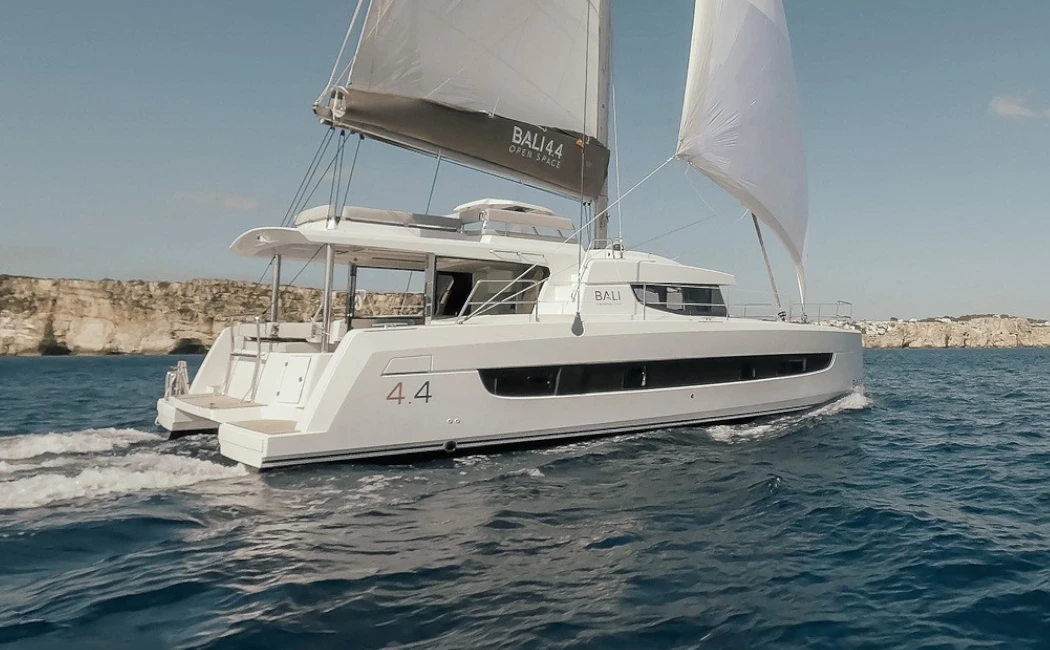 BALI 4.4 OPENSPACE – KNOWKER Knowker | Katamaran mieten | Katamaran chartern Mallorca | Bestboats