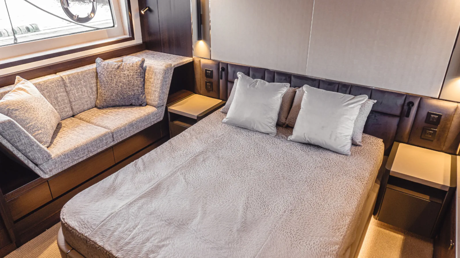 Bestboats SUNSEEKER MANHATTAN 55 PERFECTION STILL – Motor Yacht Mallorca