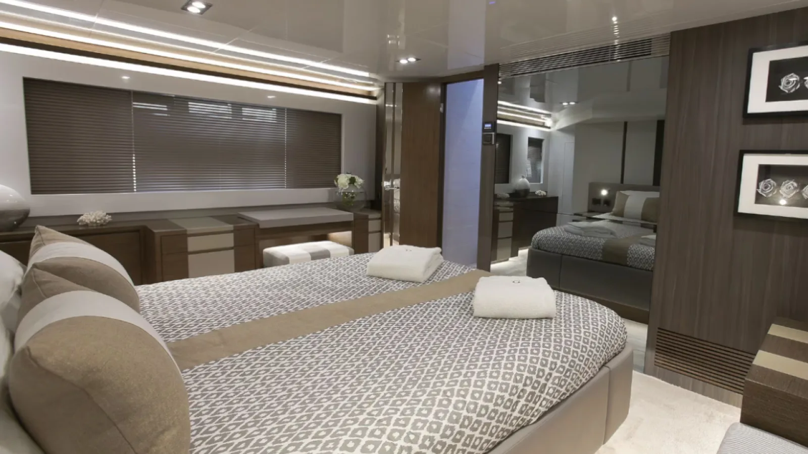 Bestboats PEARL 65 Honeybeez II – Motorboot mieten Mallorca
