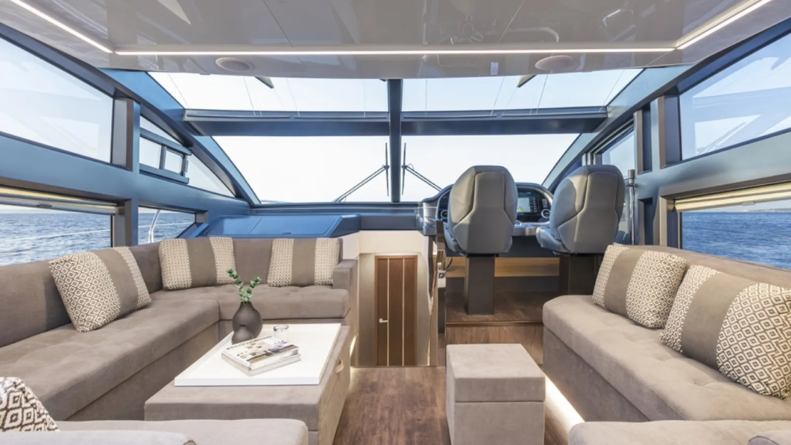 Bestboats PEARL 62 BIKINI QUEEN 2 – Alquiler Barco Mallorca
