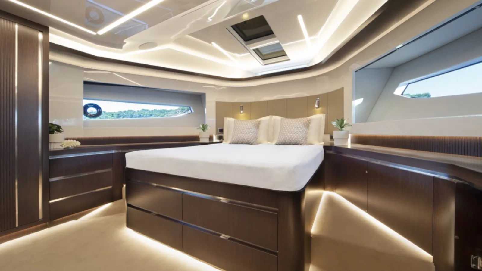 Bestboats PEARL 62 BIKINI QUEEN 2 – Charter Mallorca