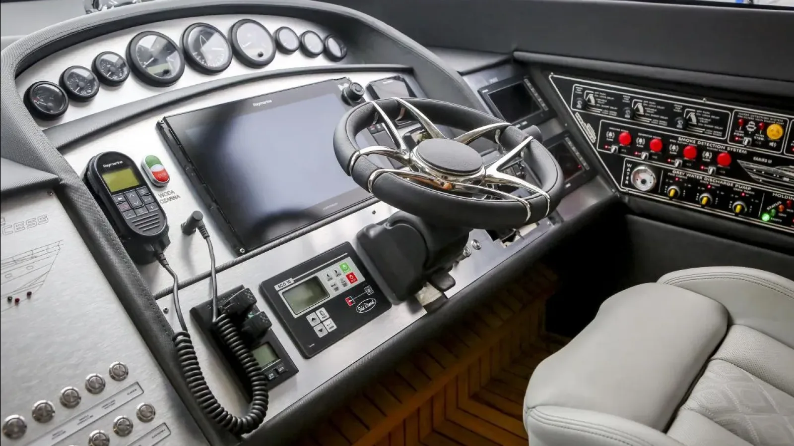Bestboats PRINCESS 21M CUSTOM 777 – Buy Yacht Mallorca
