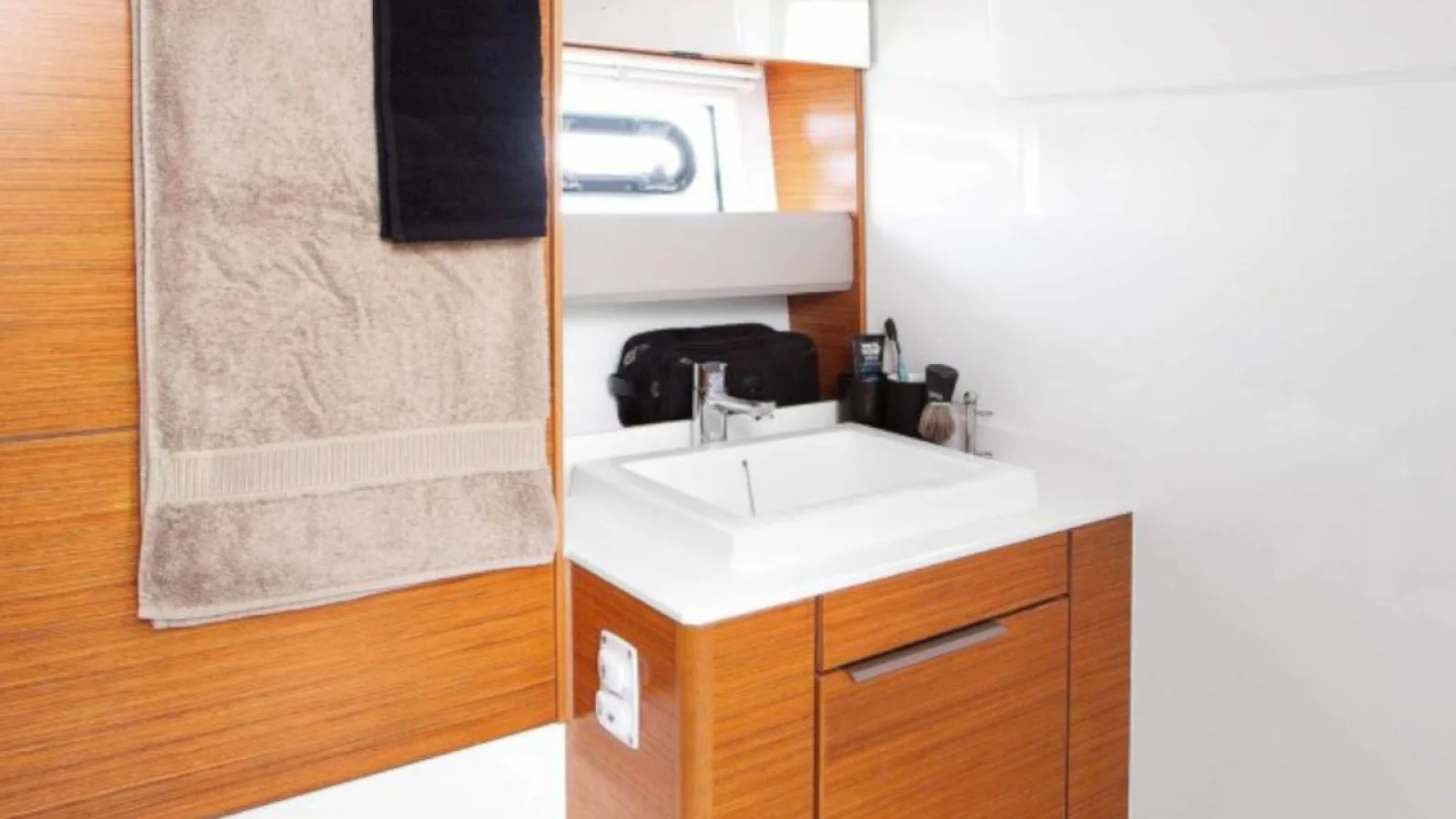 Bestboats BAVARIA S36 OPEN MARSIL – Yacht Sales Mallorca