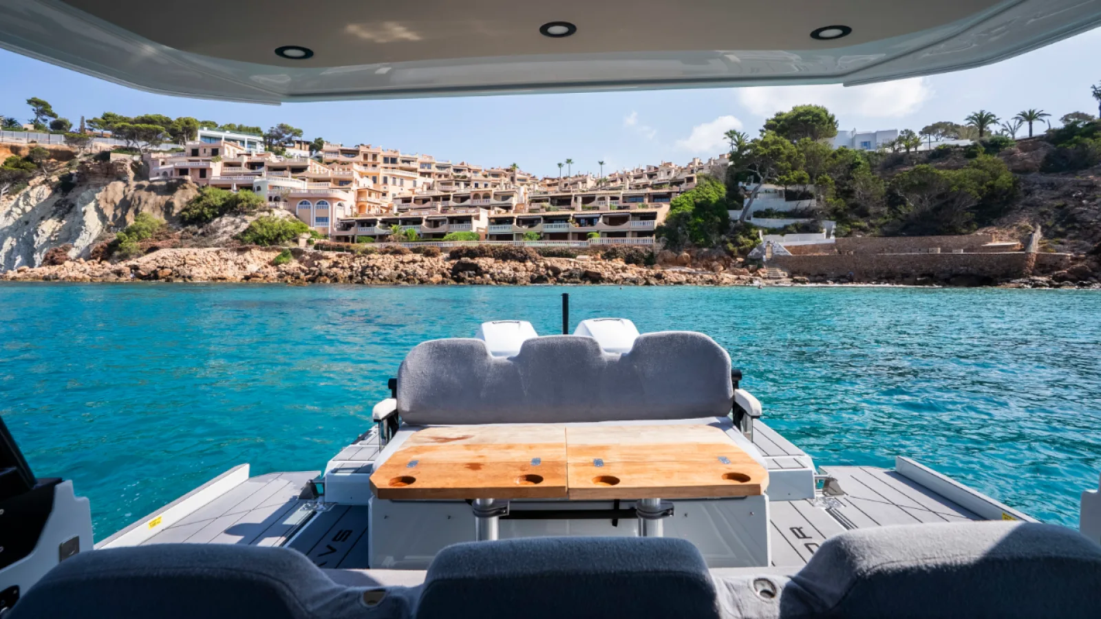 Bestboats SAXDOR 320 GTO OHANA – Boat For Sale Mallorca