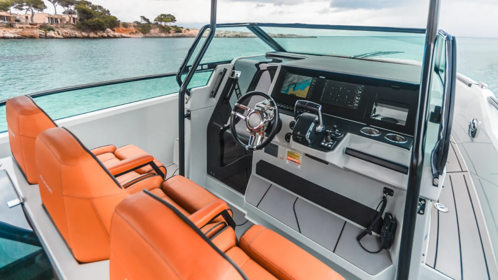 Bestboats SAXDOR 320 GTO HAPPINESS – Motor Yacht Mallorca