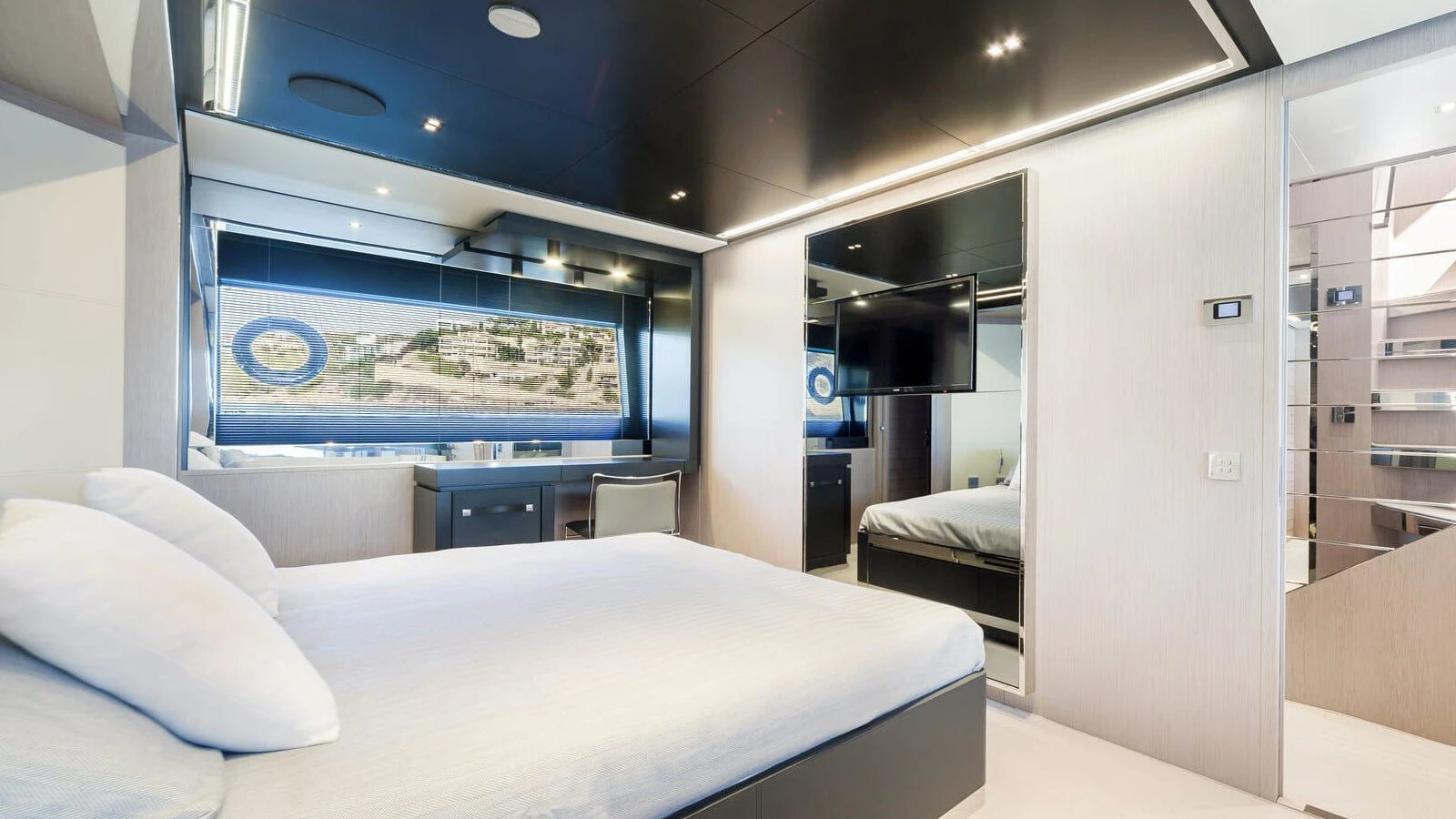 Bestboats RIVA 90 ARGO BARRACUDA III – Yachtcharter Mallorca
