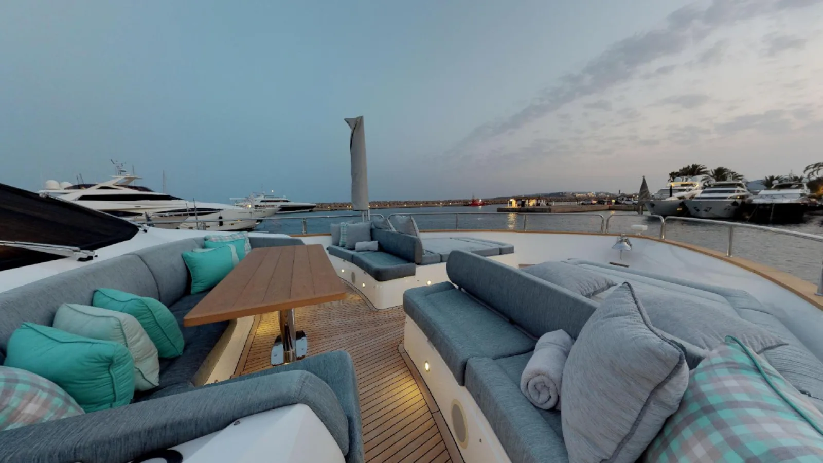 Bestboats SUNSEEKER 28M BEST OF ME – Yate Premium Mallorca