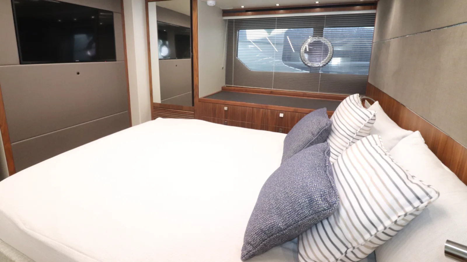 Bestboats SUNSEEKER PREDATOR 57 COCOA – Yachtverkauf Mallorca