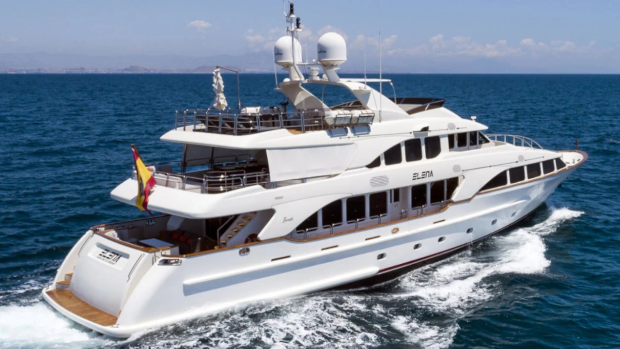 BENETTI 37 ELENA NUEVE - Charter in Palma
