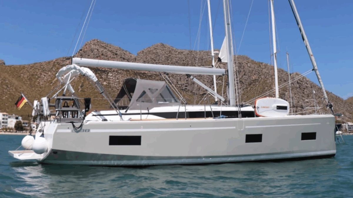 BAVARIA C38 LEVANTE – Segelboot mieten | Segelyacht chartern Mallorca – Bestboats Yachtcharter