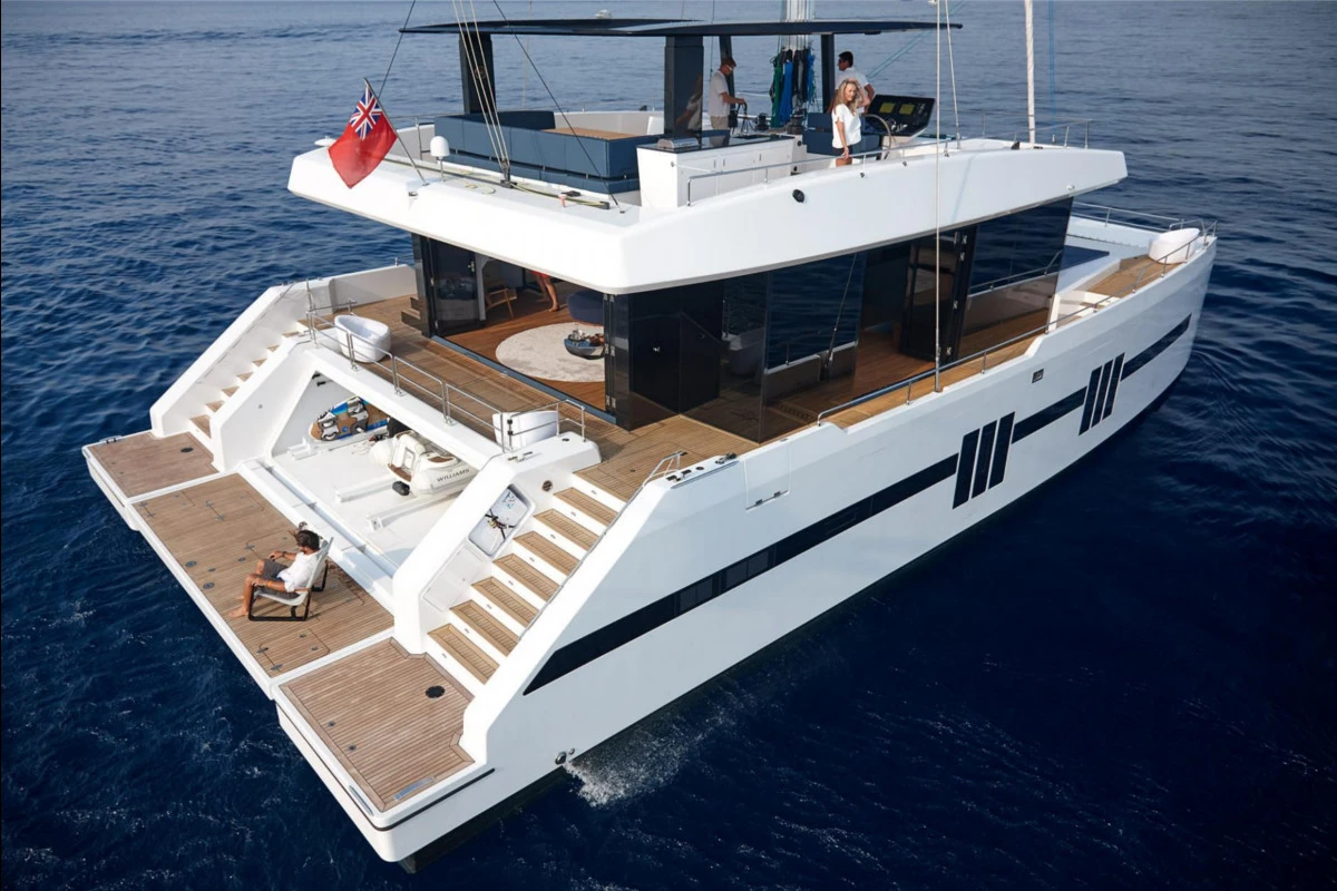SUNREEF SUPREME 68 Midori - Alquiler in Port Adriano