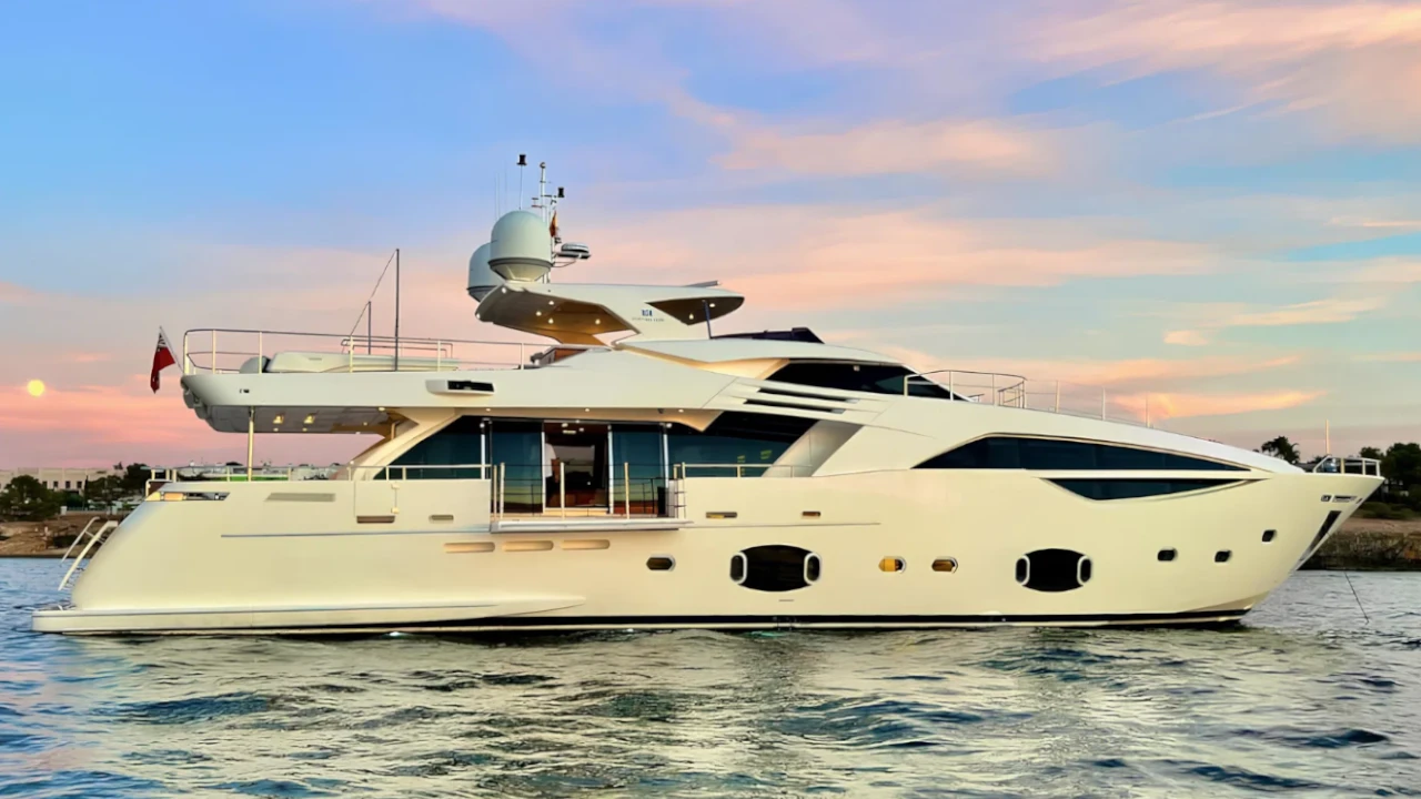 FERRETTI 100 CUSTOM LINE NIKO III - Alquiler in Ibiza/Mallorca