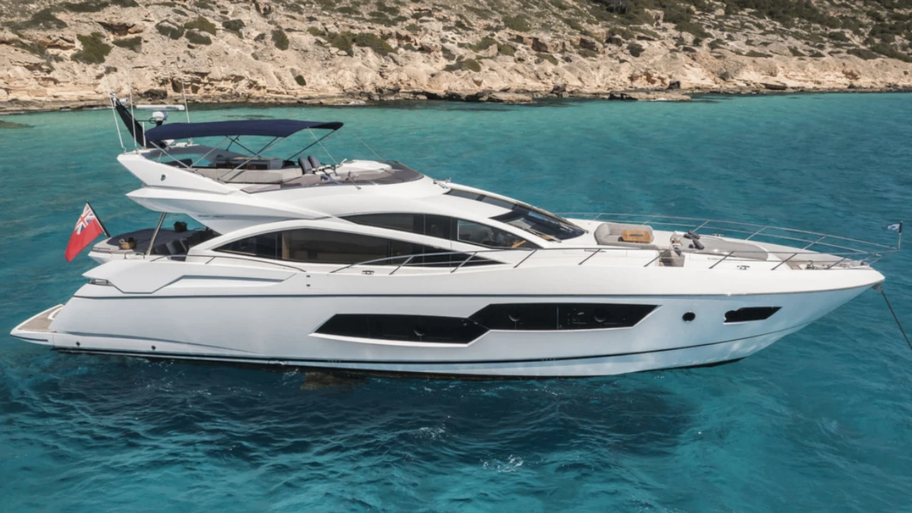 SUNSEEKER SPORT 80 Seawater - Charter in Palma