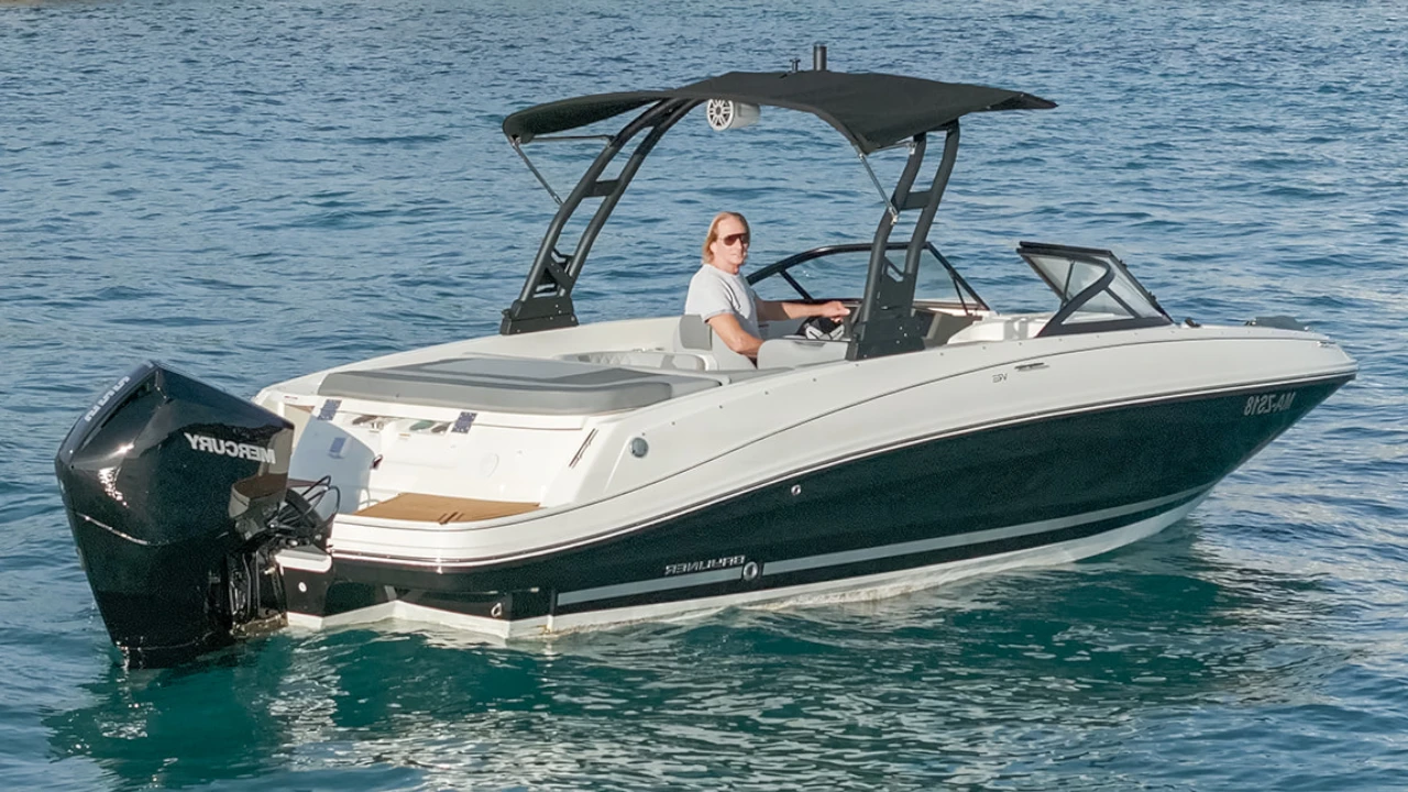 BAYLINER VR6 BOWRIDER OB SUGAR III - Charter in Port Adriano