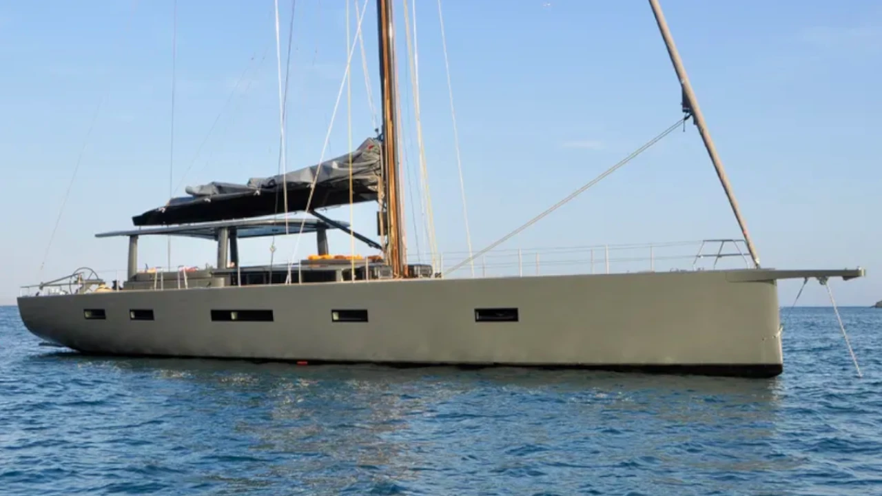 Y YACHTS W - Charter in Palma