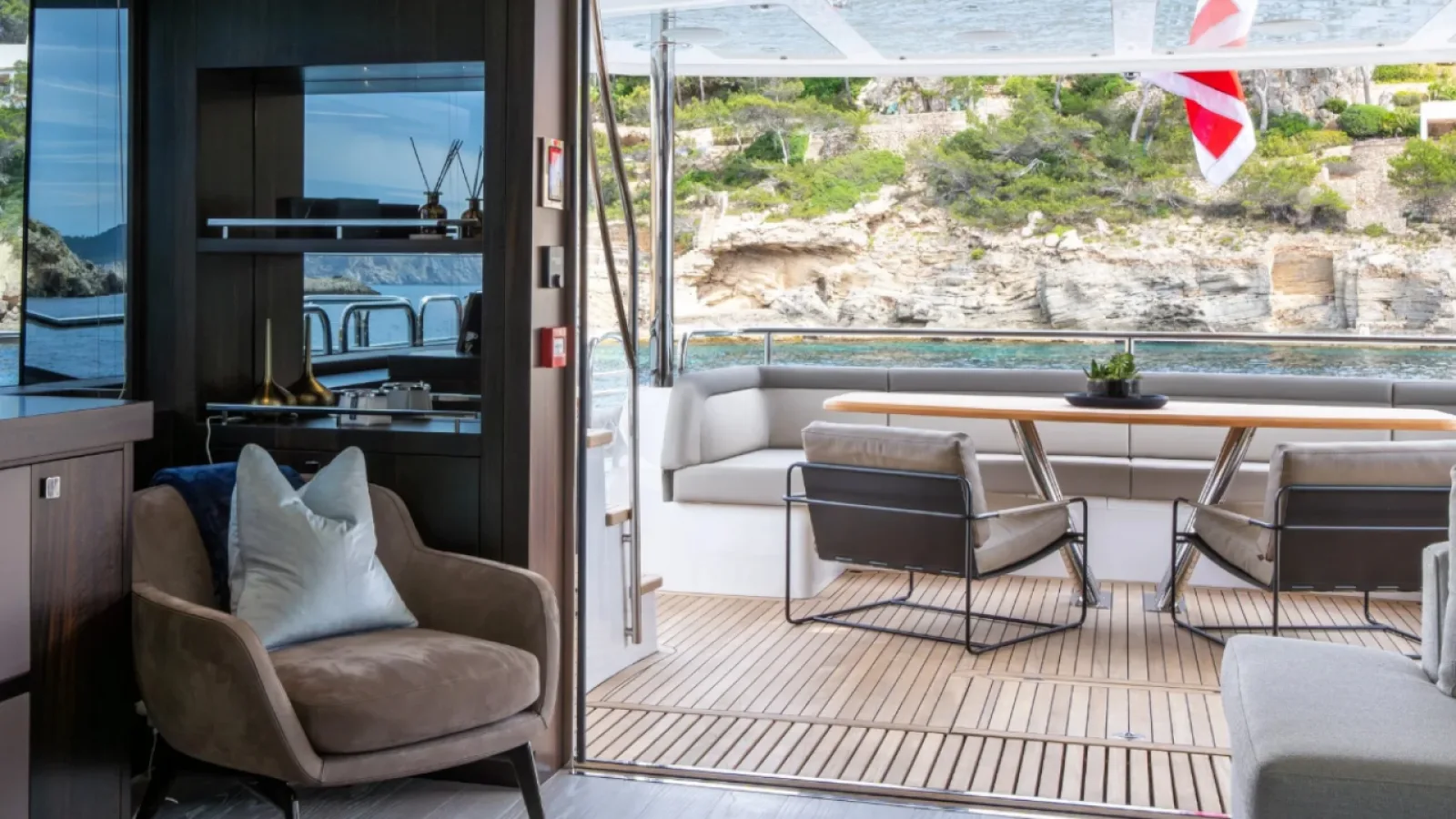 Bestboats SUNSEEKER 95 YACHT HIGH ENERGY – Alquiler Yate Lujo Mallorca