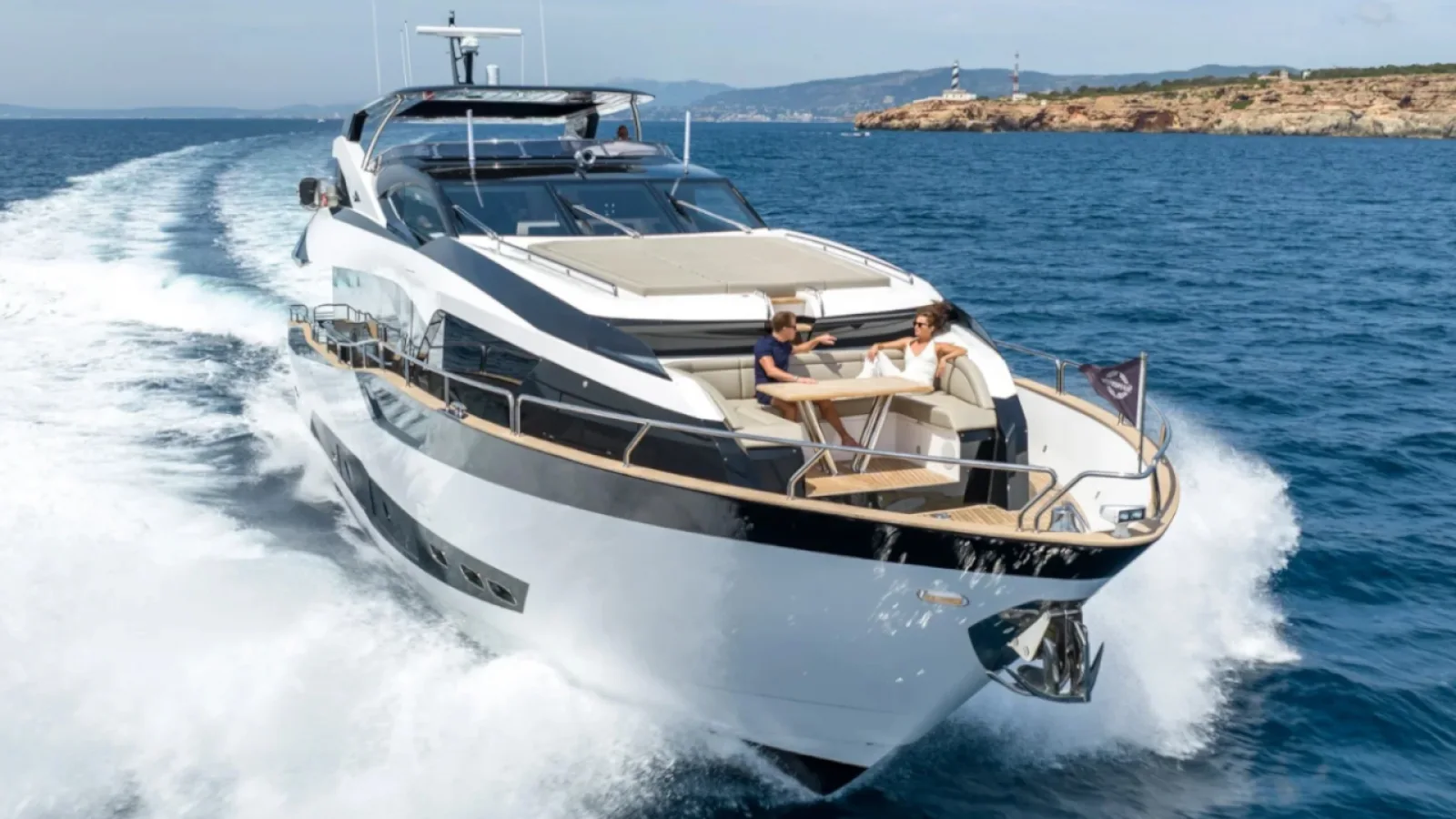Bestboats SUNSEEKER 95 YACHT HIGH ENERGY – Yate Exclusivo Mallorca