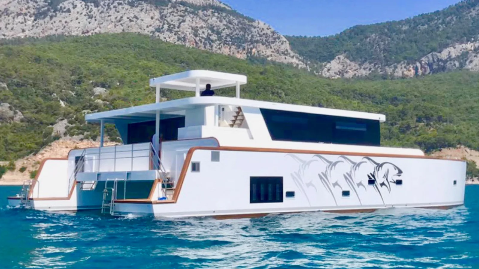 Bestboats OCEAN BEAST 65 Irina – Charter Catamaran Mallorca