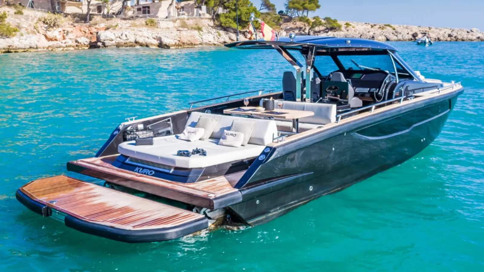 Bestboats FOCUS FORZA 37 Kuro – Motor Yacht Rental Mallorca