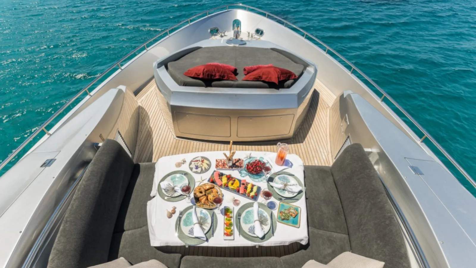 Bestboats PERSHING 90 XAMAN – Luxus Yachtcharter Mallorca