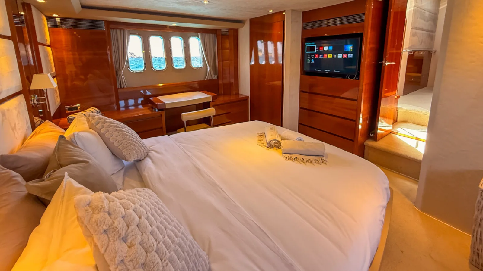 Bestboats PRINCESS V70 CASHFLOW – Charter Mallorca