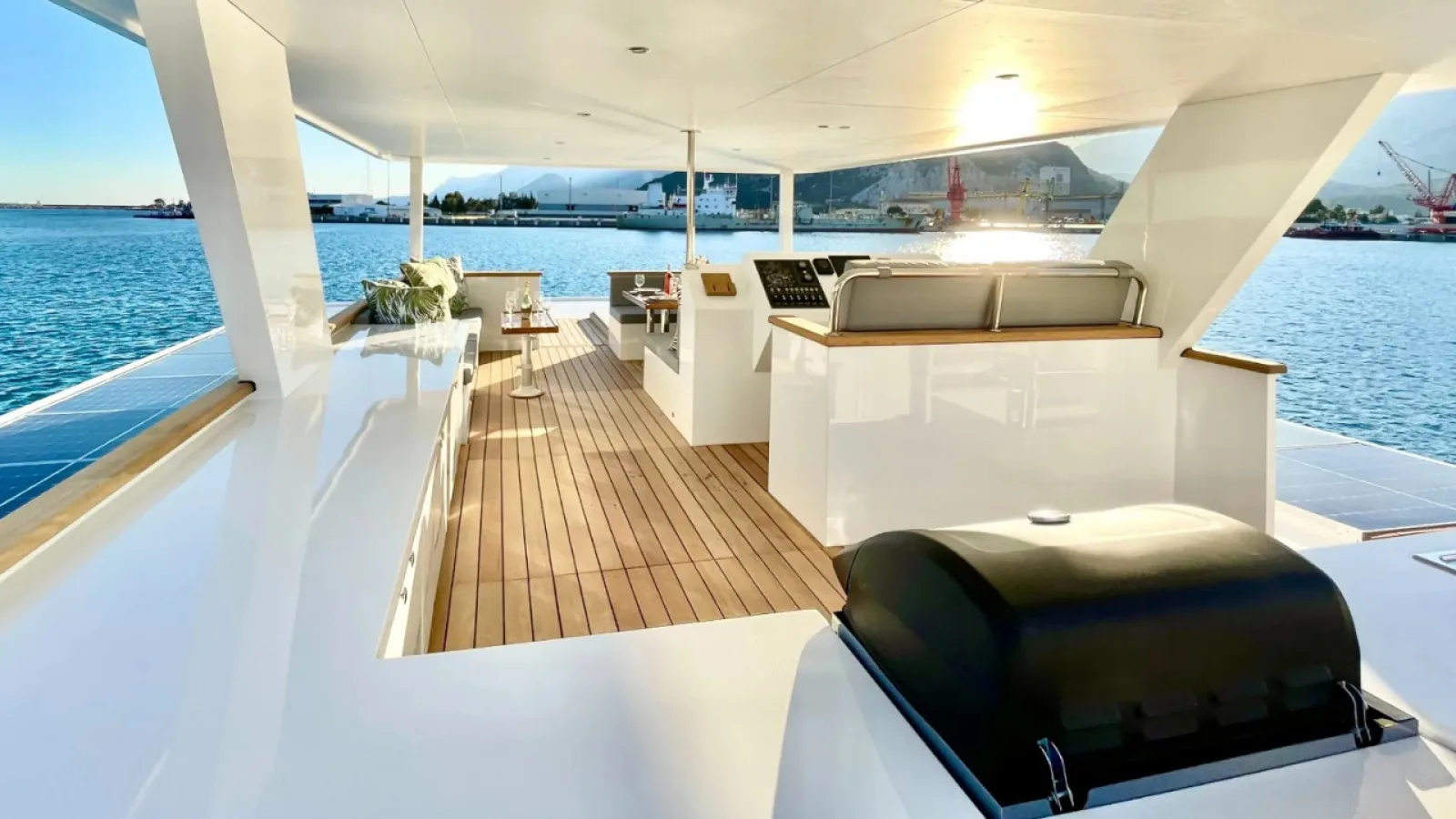 Bestboats OCEAN BEAST 65 FLY Inka – Alquiler Catamaran Mallorca