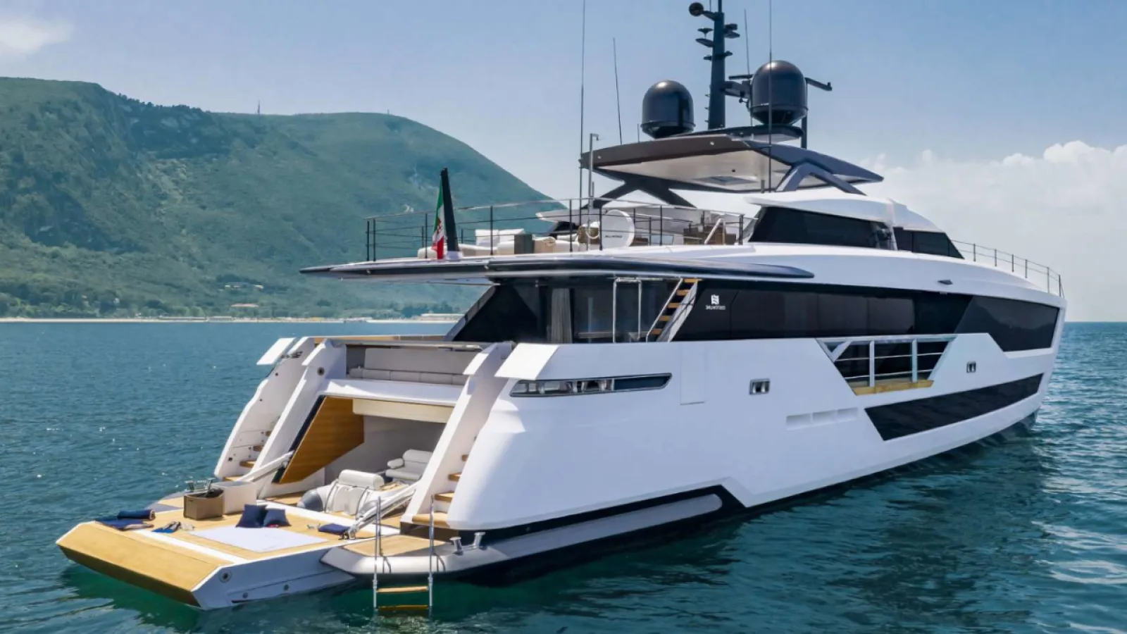 Bestboats FERRETTI CUSTOM LINE 106 Alvium – Luxusyacht chartern Mallorca