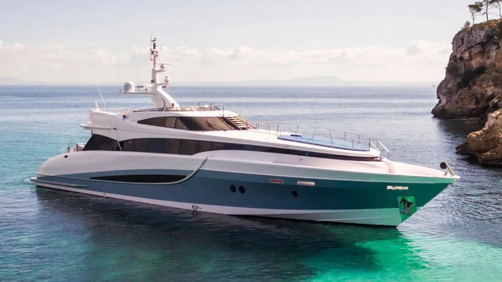 Bestboats EVOLUTION YACHTS Benita Blue – VIP Yacht Charter Mallorca