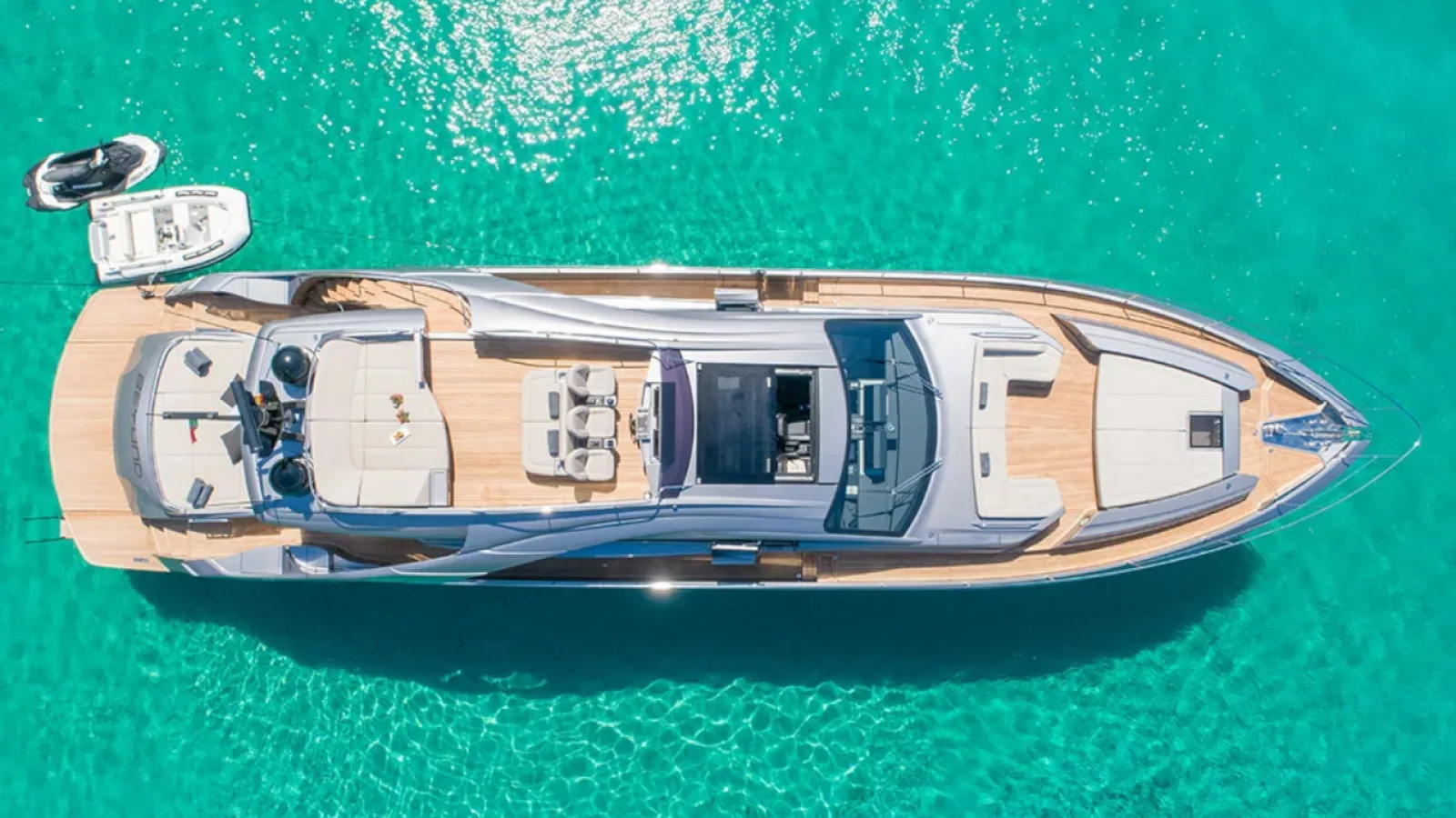 Bestboats PERSHING 8X Beyond – Charter Yate Lujo Mallorca