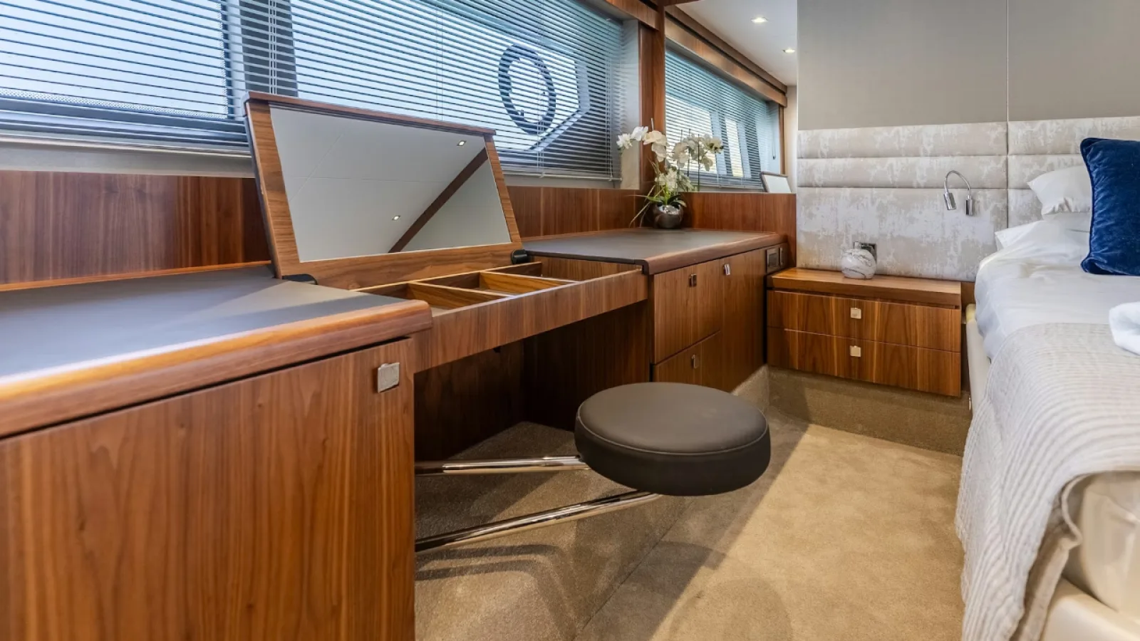 Bestboats SUNSEEKER MANHATTAN 66 LA NONNO – Alquilar Barco Mallorca