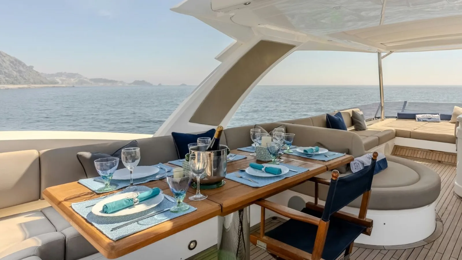 Bestboats SUNSEEKER MANHATTAN 66 LA NONNO – Charter Yate Mallorca