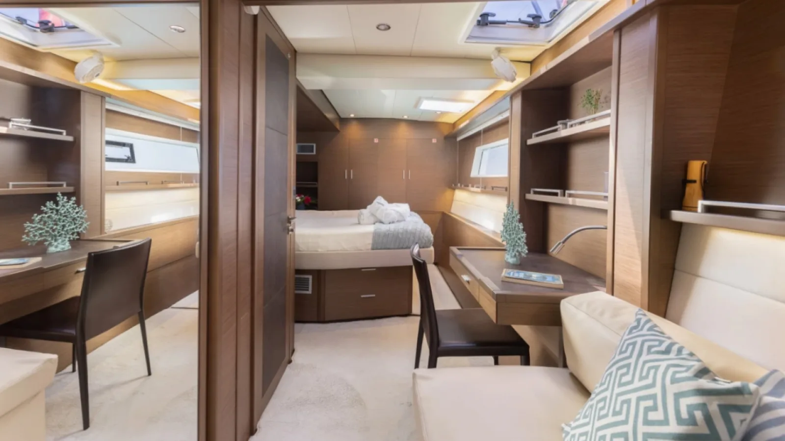 Bestboats LAGOON 620 LADY FIONA – Rent Catamaran Mallorca