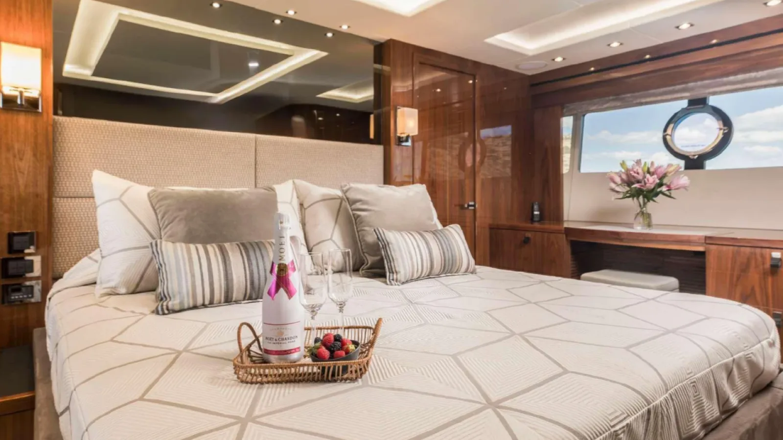 Bestboats SUNSEEKER 86 SEAWATER II – Private Yacht Mallorca