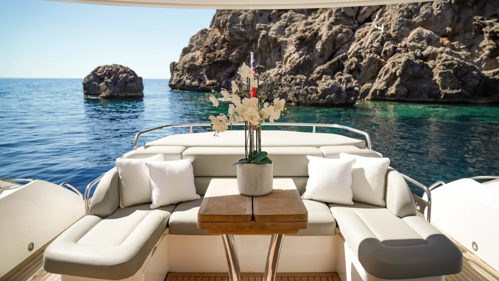 Bestboats SUNSEEKER MANHATTAN 53 PERFECTION – Yacht Charter Mallorca