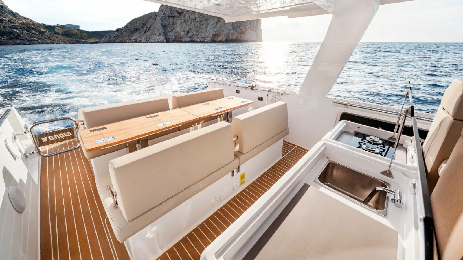 Bestboats FJORD 39 XL SEASON 3 – Charter Yate Mallorca