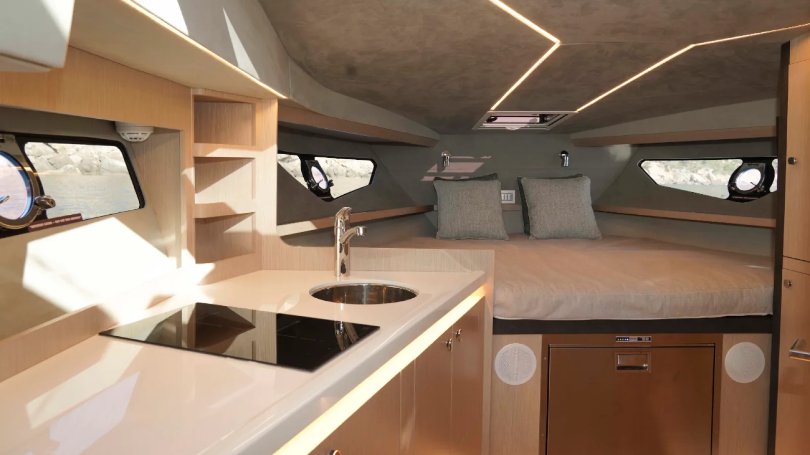 Bestboats FOCUS FORZA 37 SEASON – Charter Mallorca