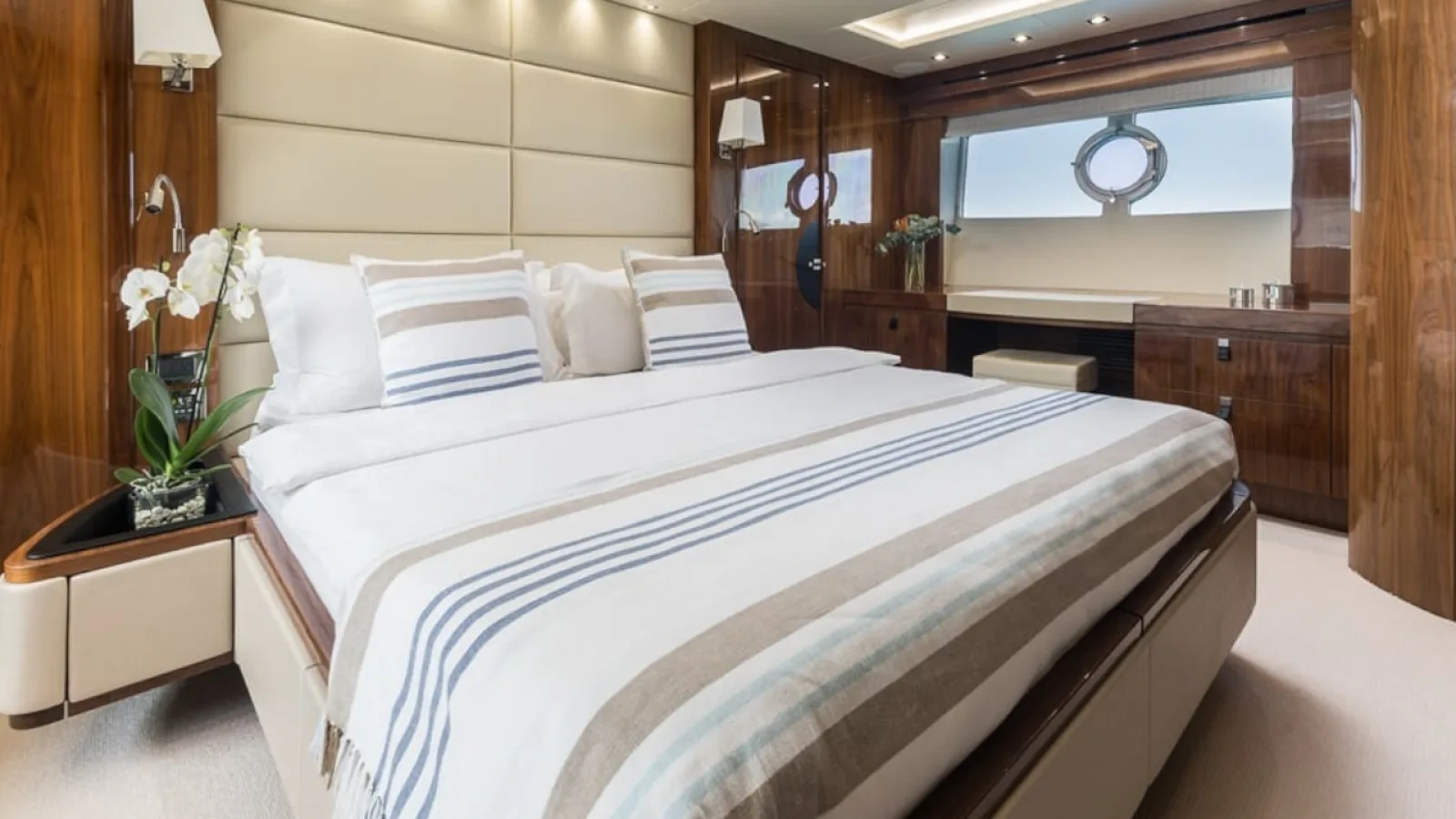 Bestboats SUNSEEKER 86 STARDUST OF MARY – Private Yacht Mallorca