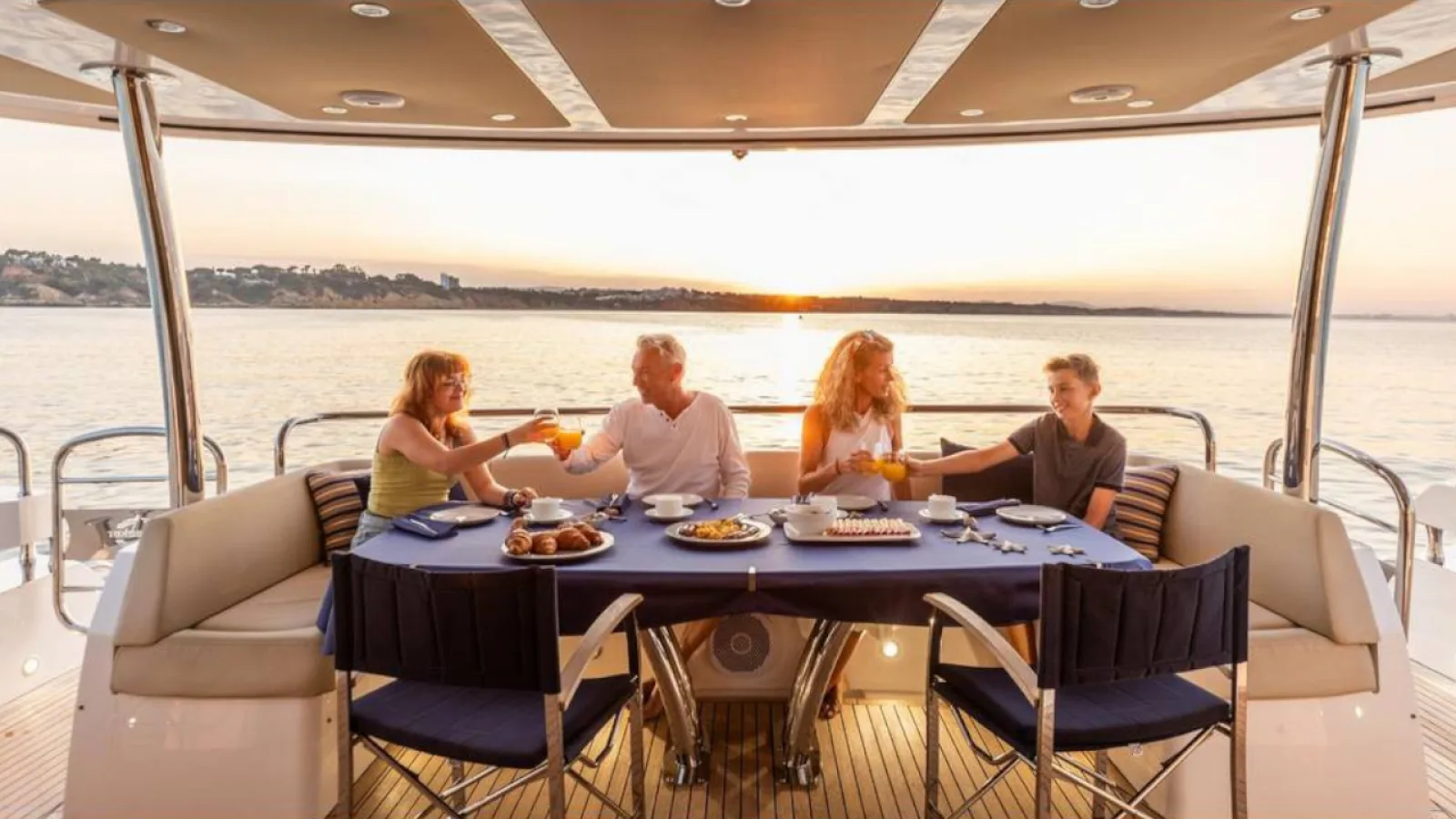 Bestboats SUNSEEKER 86 STARDUST OF MARY – Luxus Yachtcharter Mallorca