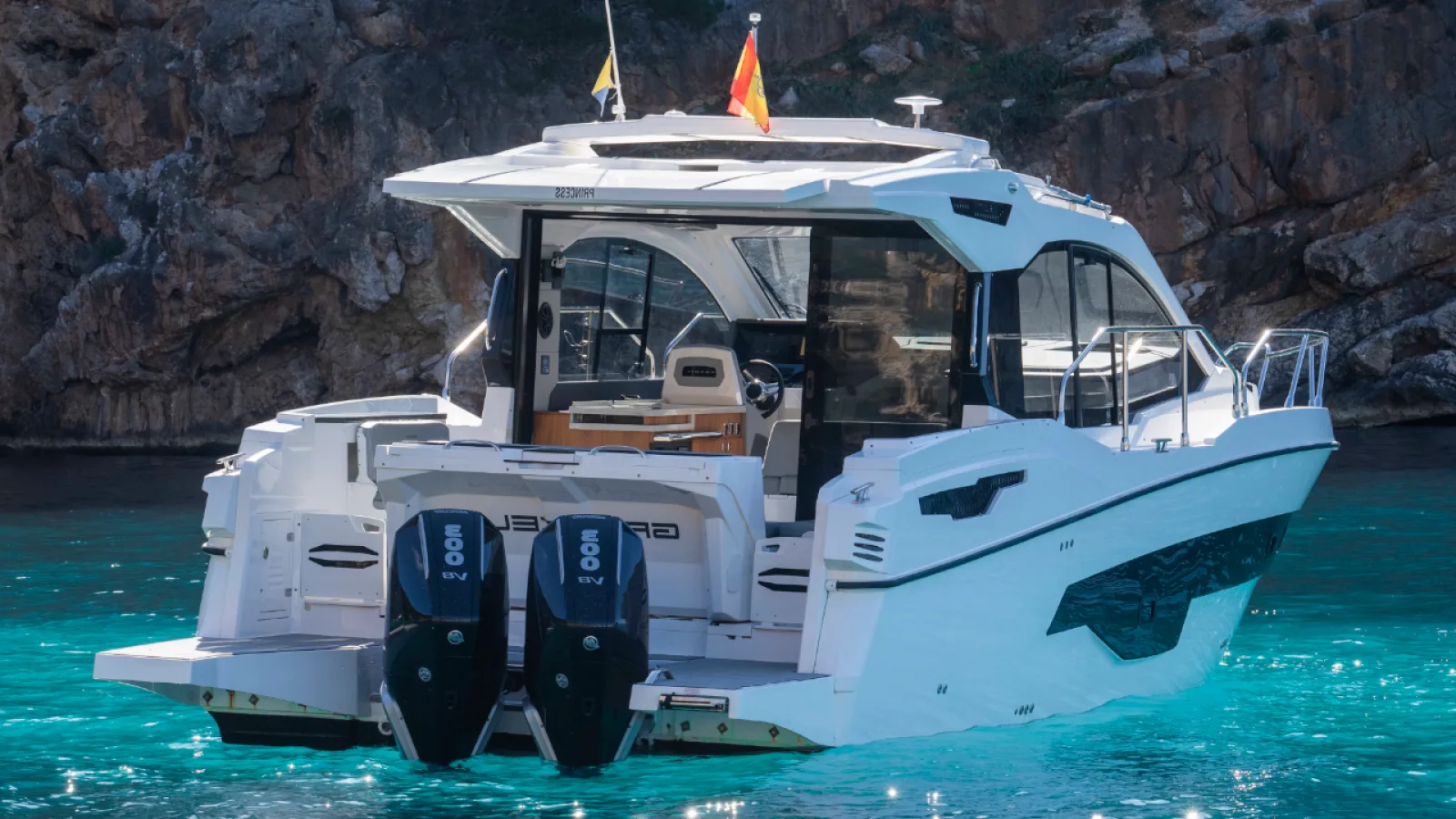 Bestboats KARNIC S37X PRINCESS – Motorboot kaufen Mallorca