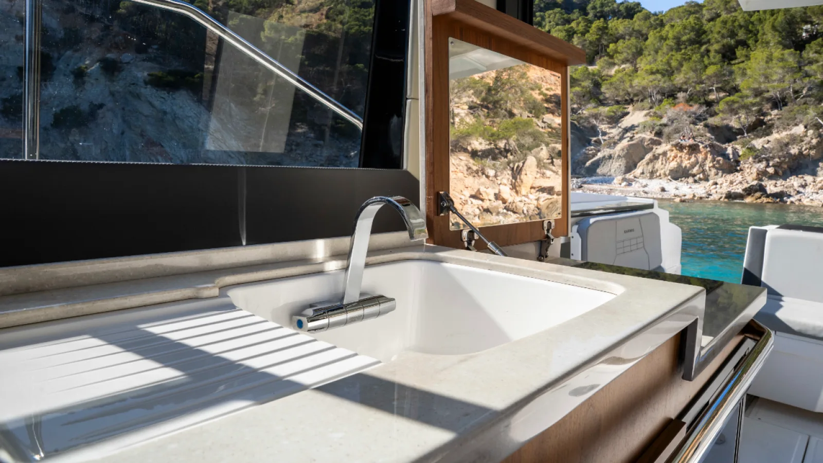 Bestboats KARNIC S37X PRINCESS – Motorboot kaufen Mallorca