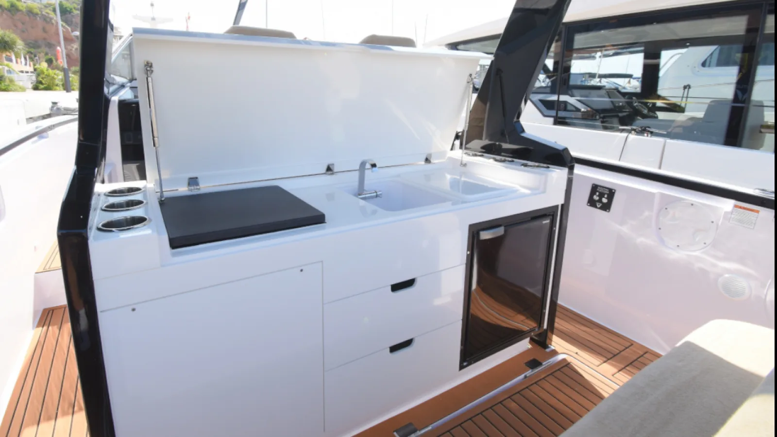 Bestboats VIRTUE V10 TOP VITA NOVA – Rent Boat Mallorca