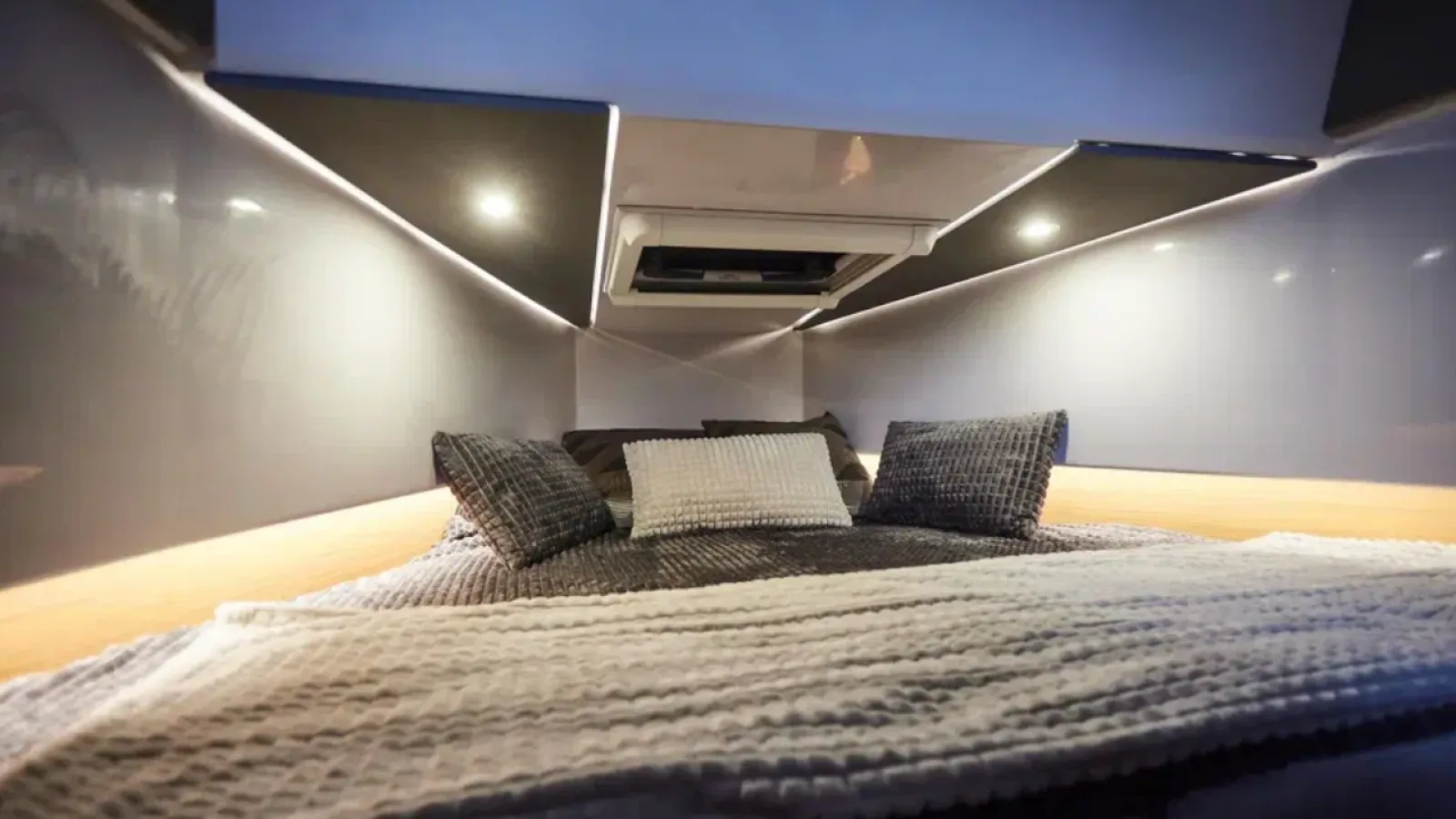 Bestboats VIRTUE V10 TOP VITA NOVA – Motor Yacht Mallorca