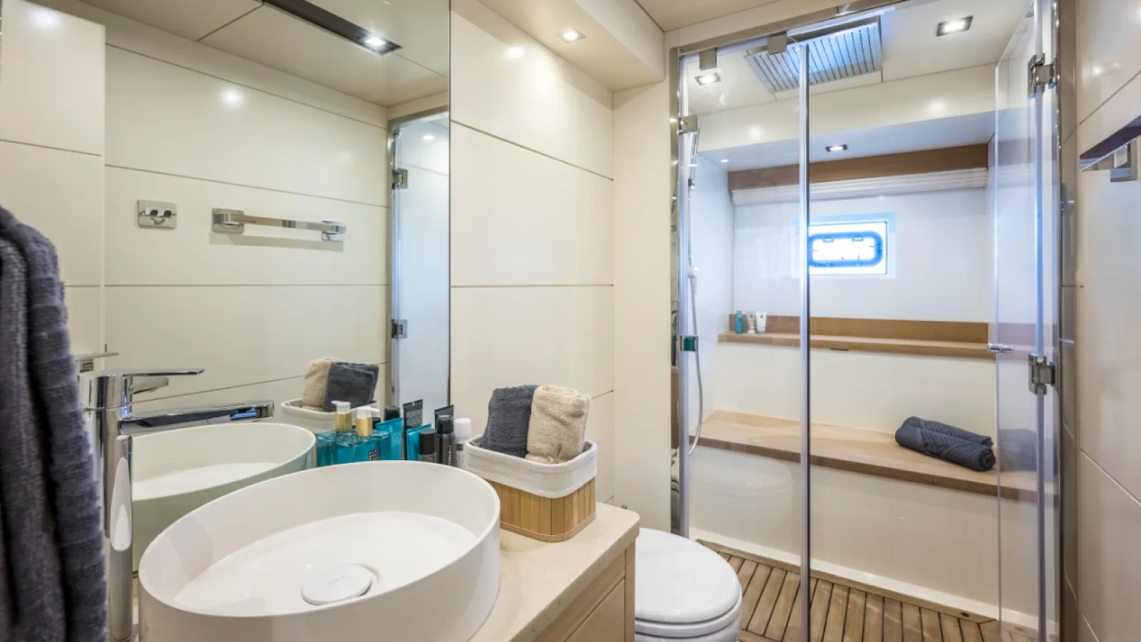 Bestboats SIRENA 64 HUMILITAS II – Luxury Yacht Rental Mallorca